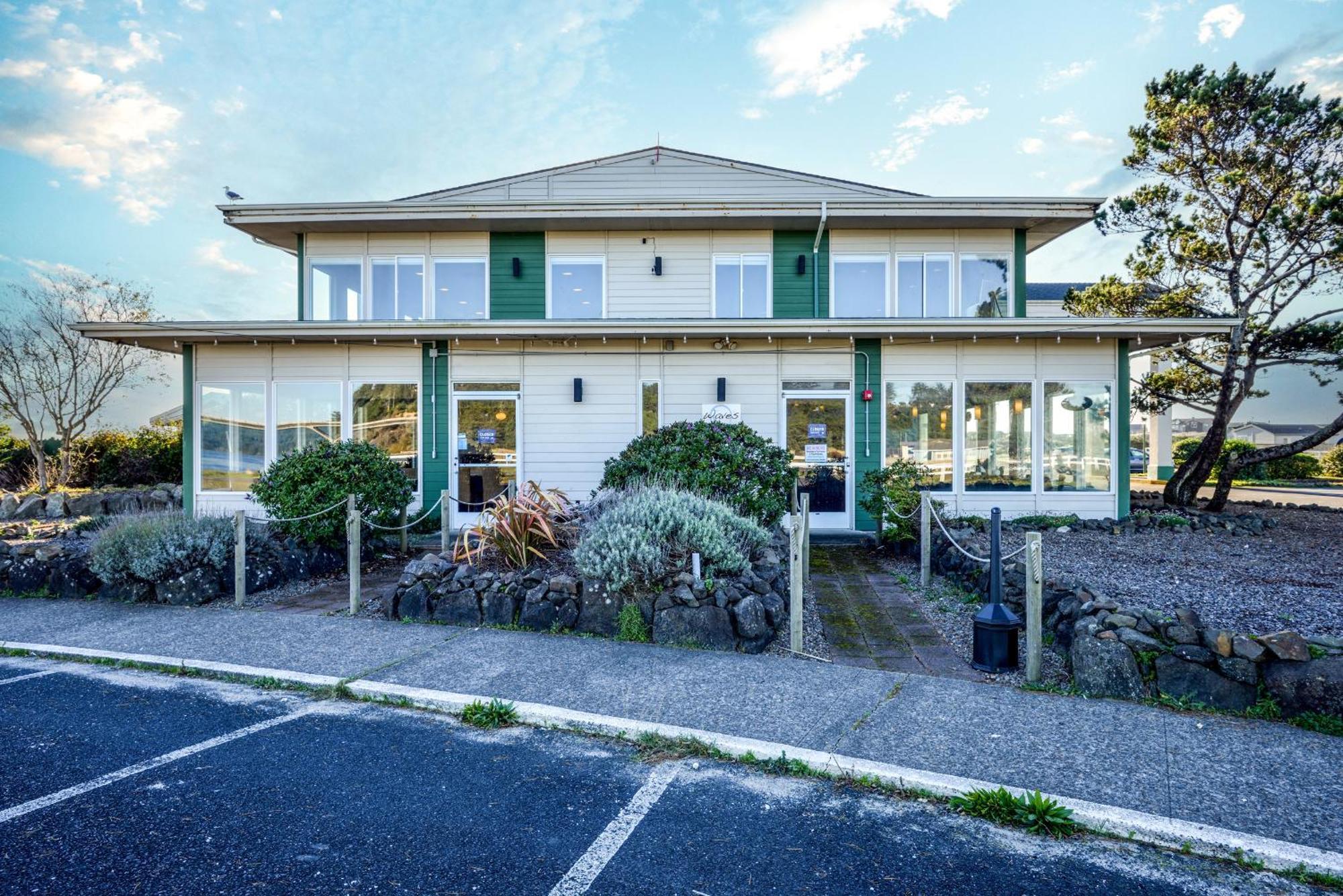 Alsi Resort Hotel Waldport Extérieur photo