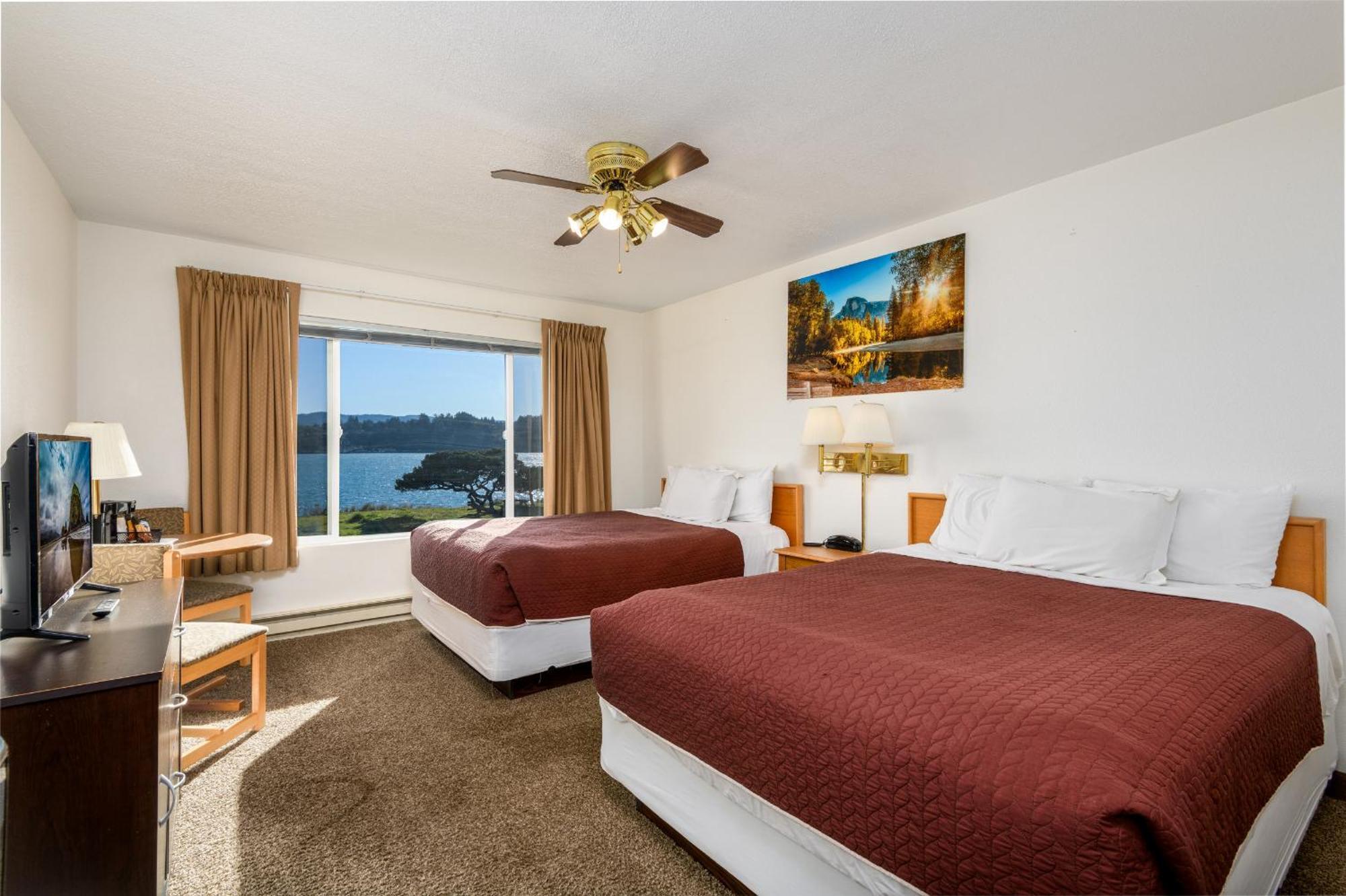 Alsi Resort Hotel Waldport Extérieur photo