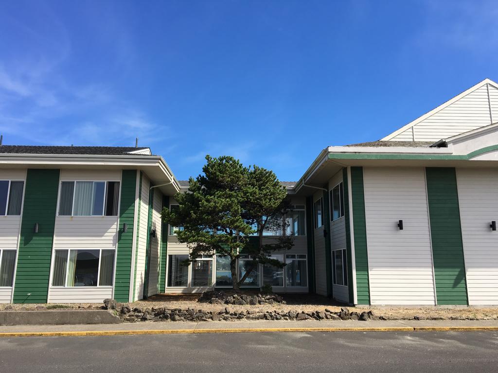 Alsi Resort Hotel Waldport Extérieur photo